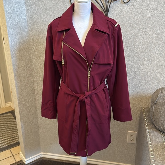 Michael Michael Kors belted raincoat - Picture 3 of 13
